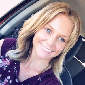 Meet your Posher, Deanna